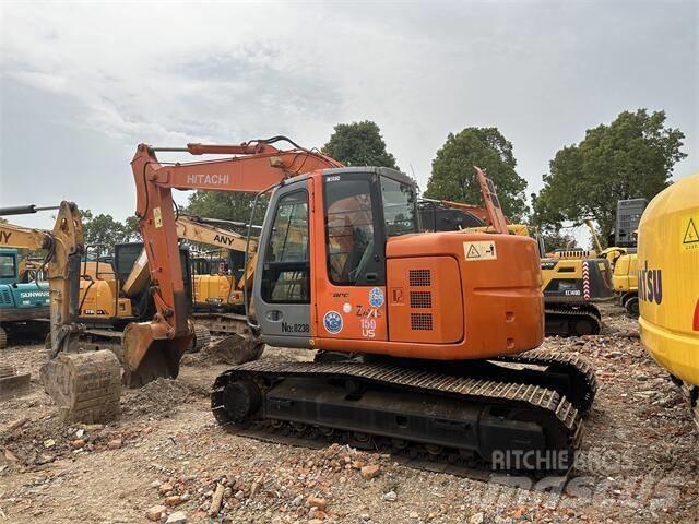 Hitachi ZX138 Гусеничні екскаватори