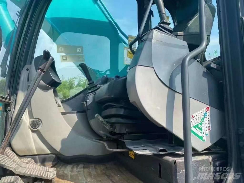 Kobelco SK 210 D Гусеничні екскаватори