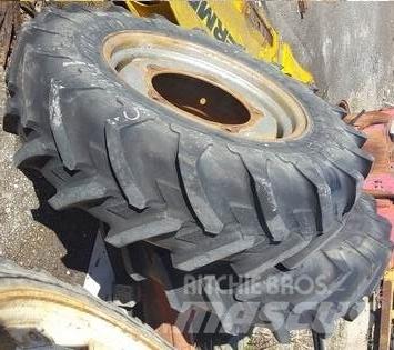  Pneus 12.4R24 Колеса