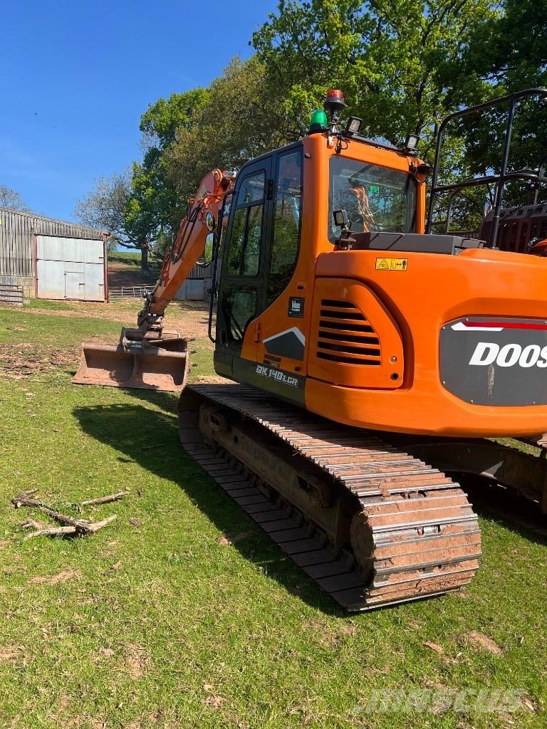 Doosan DX 140 LCR-7 Гусеничні екскаватори