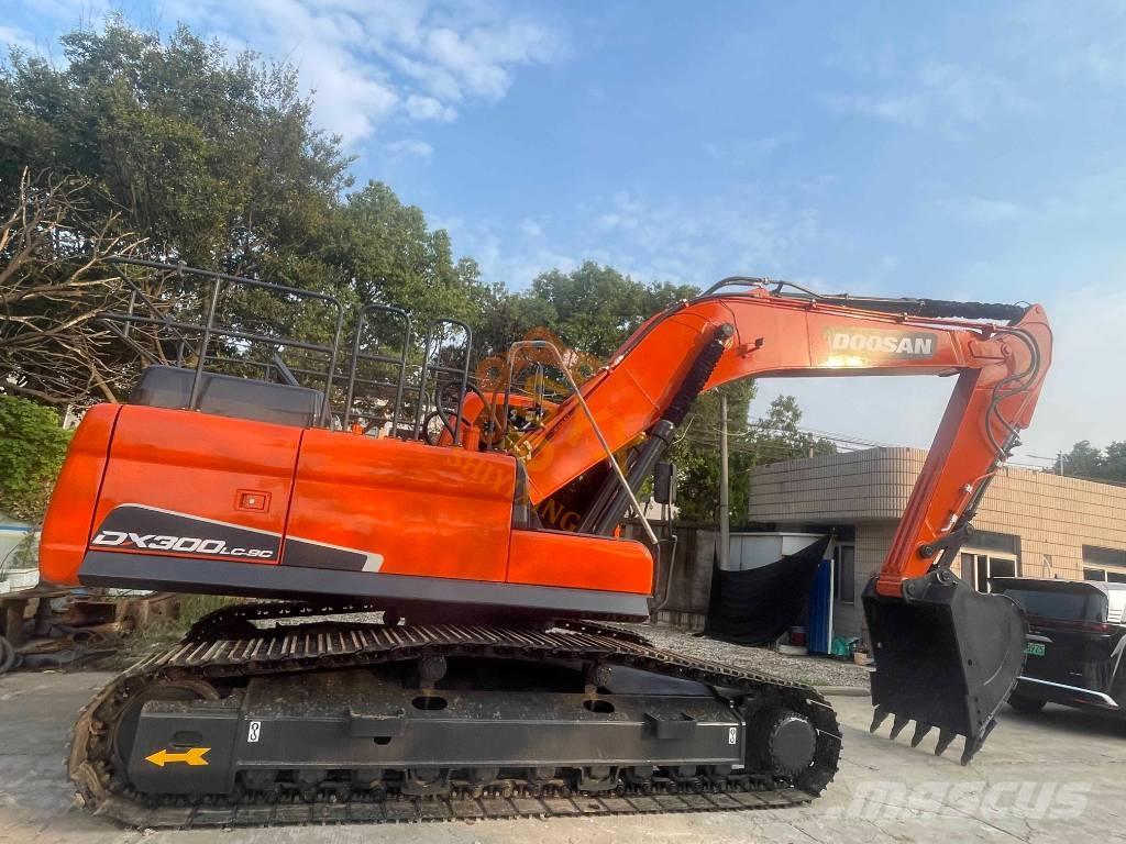 Doosan DX300LC-9C Гусеничні екскаватори