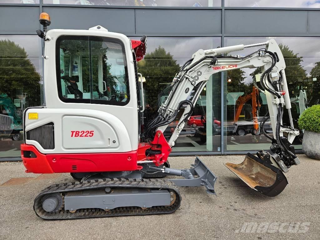 Takeuchi TB 225 Міні-екскаватори < 7т