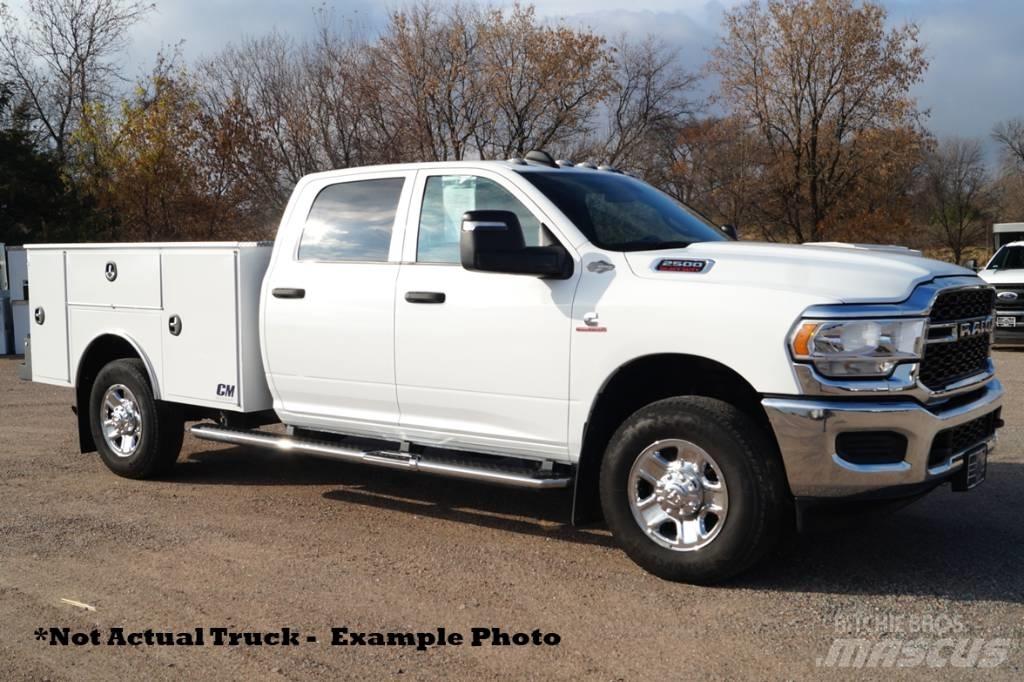 RAM 2500 Big Horn Пікапи / Бічне розвантаження