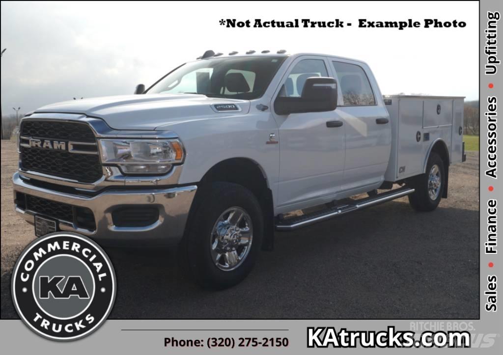 RAM 2500 Big Horn Пікапи / Бічне розвантаження