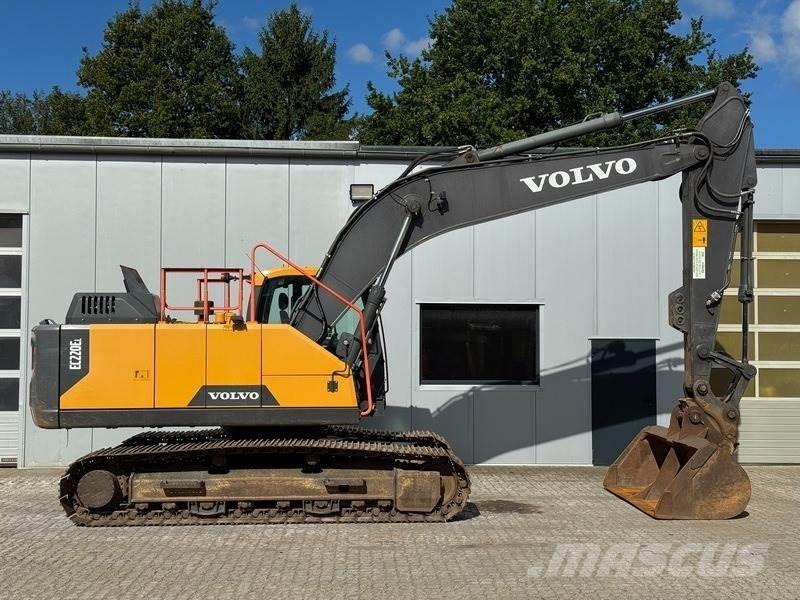 Volvo EC 220 EL Гусеничні екскаватори