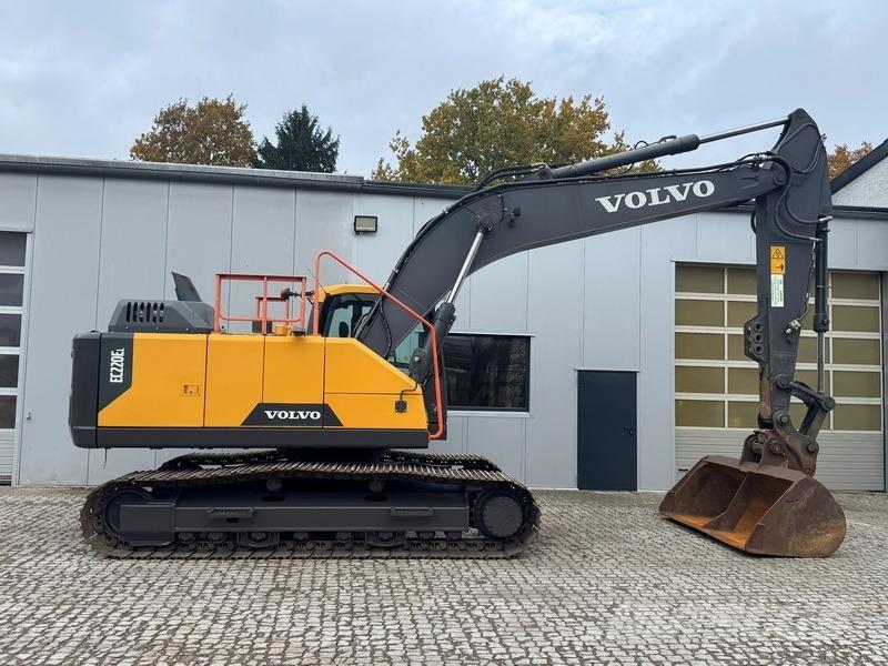 Volvo EC 220 EL Гусеничні екскаватори
