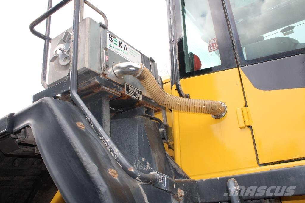 Komatsu WA 470-7 Фронтальні навантажувачі