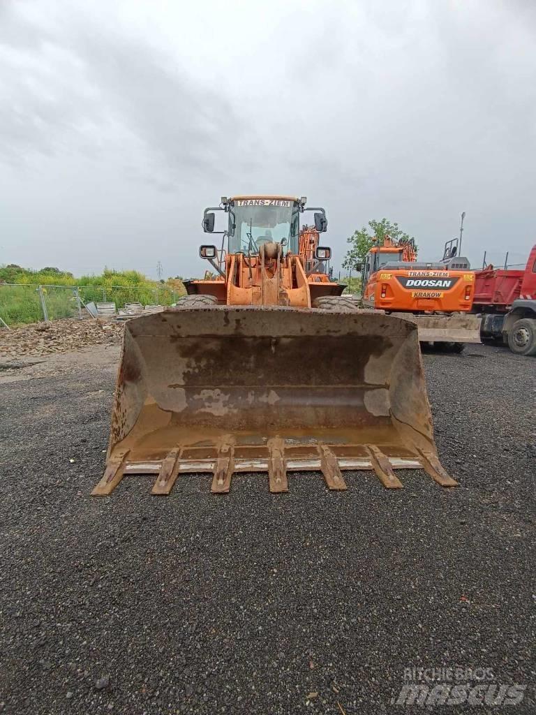 Doosan DL 350 Фронтальні навантажувачі