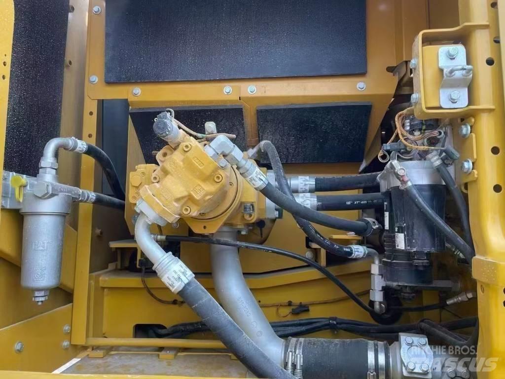 CAT 336GC Гусеничні екскаватори
