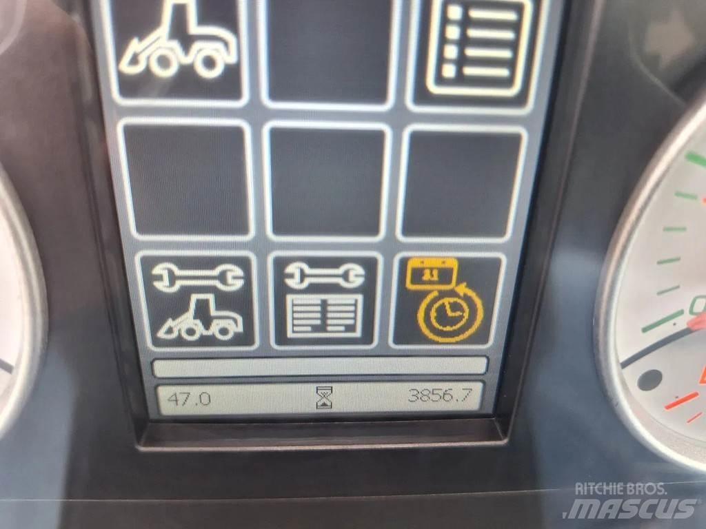 Yanmar V80 Малі навантажувачі
