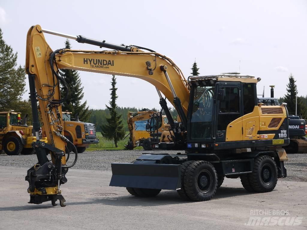 Hyundai HW 180 Колісні екскаватори