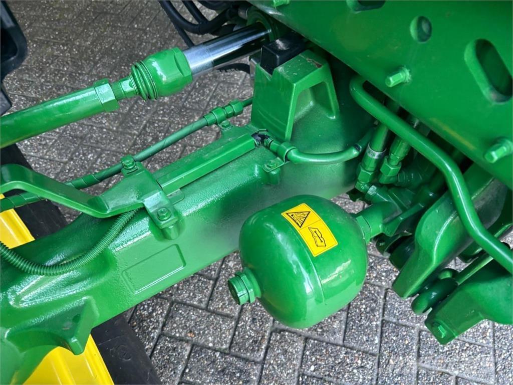John Deere 6M185 Трактори