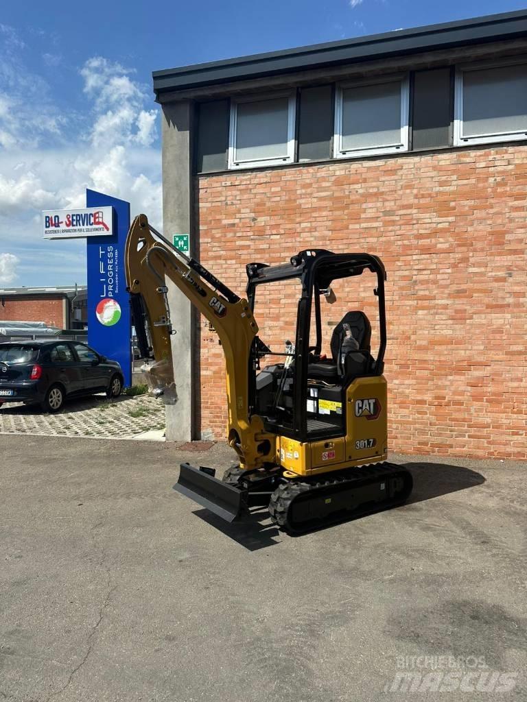CAT 301.7 CR Середні екскаватори 7т. - 12т.