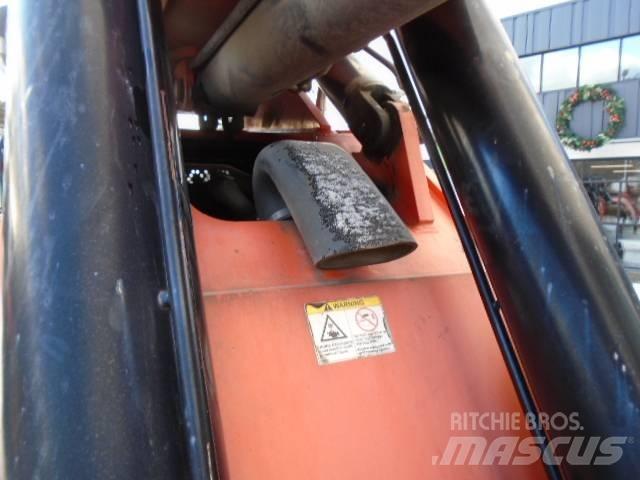 JLG 8042 Телескопічні навантажувачі