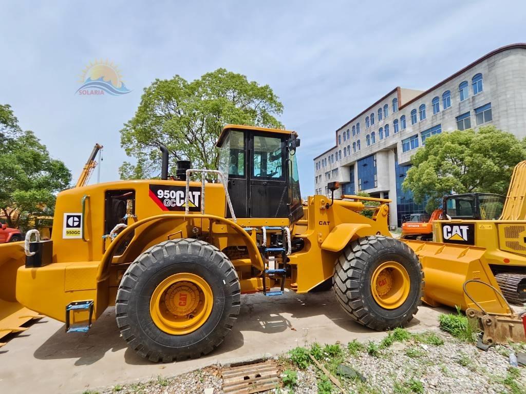 CAT 950 GC Фронтальні навантажувачі