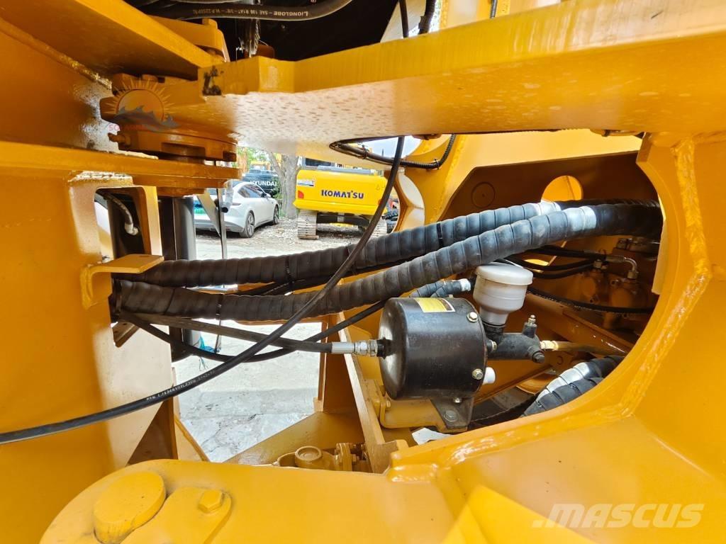 CAT 950 GC Фронтальні навантажувачі