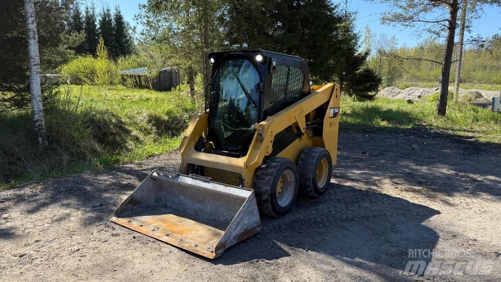 CAT 226 D Міні-навантажувачі