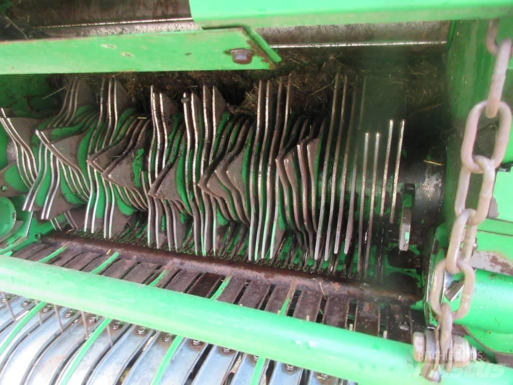 John Deere 644 Рулонні прес-підбирачі
