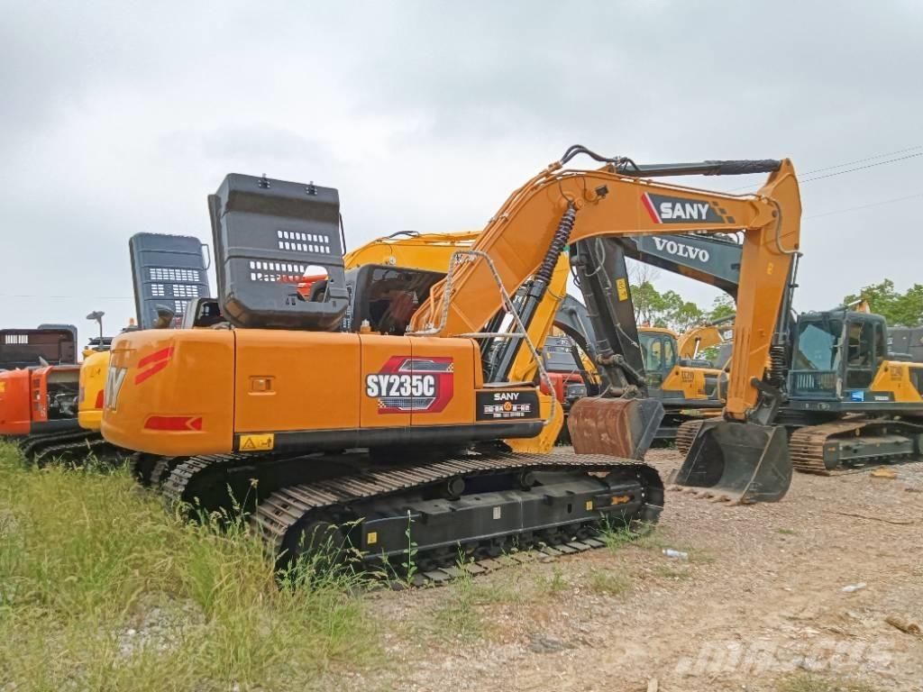Sany SY 235 C Гусеничні екскаватори