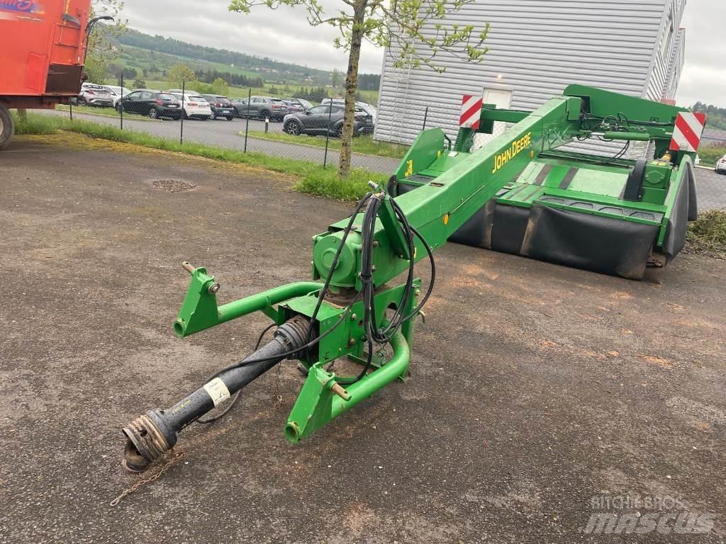 John Deere 730 Навісні та причіпні косарки