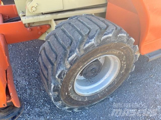 JLG 4394 RT Колінчаті підйомники