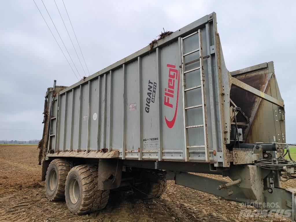 Fliegl ASW271 GIGANT Розсіювачі гною