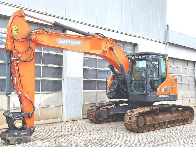 Doosan DX 235 LCR-5 Гусеничні екскаватори