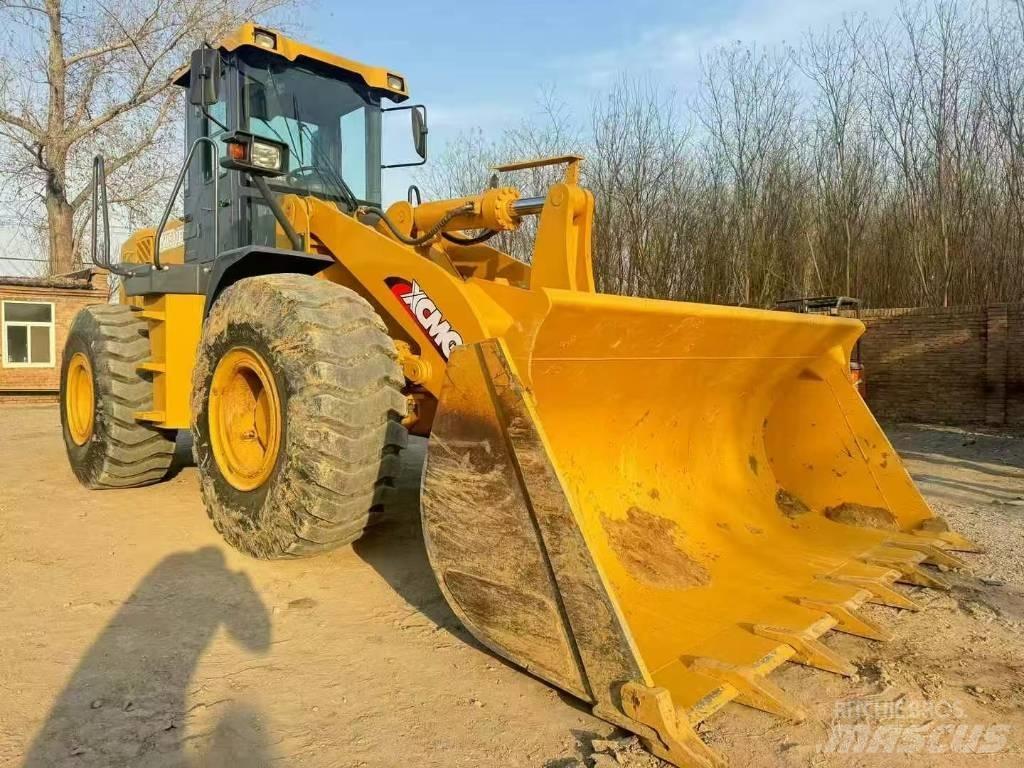 XCMG LW 500 F N Фронтальні навантажувачі