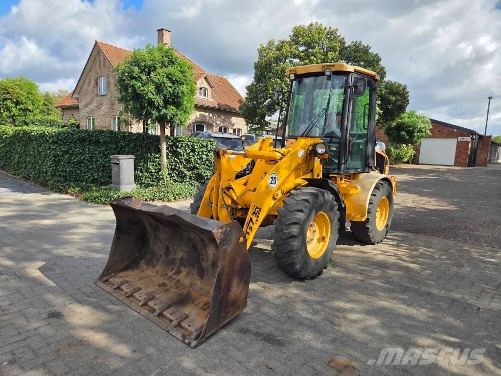 JCB 407B Super Багатофункціональне обладнання для вантажних і землекопальних робіт