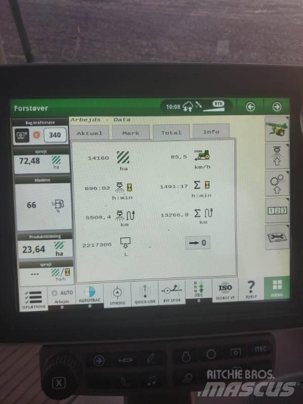John Deere M952 Причіпні обприскувачі