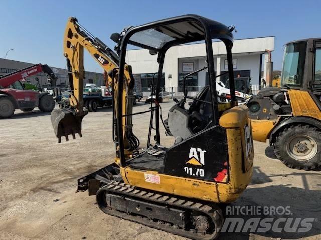 CAT 301.7 D Міні-екскаватори < 7т