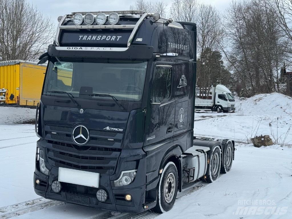 Mercedes-Benz Actros Тягачі