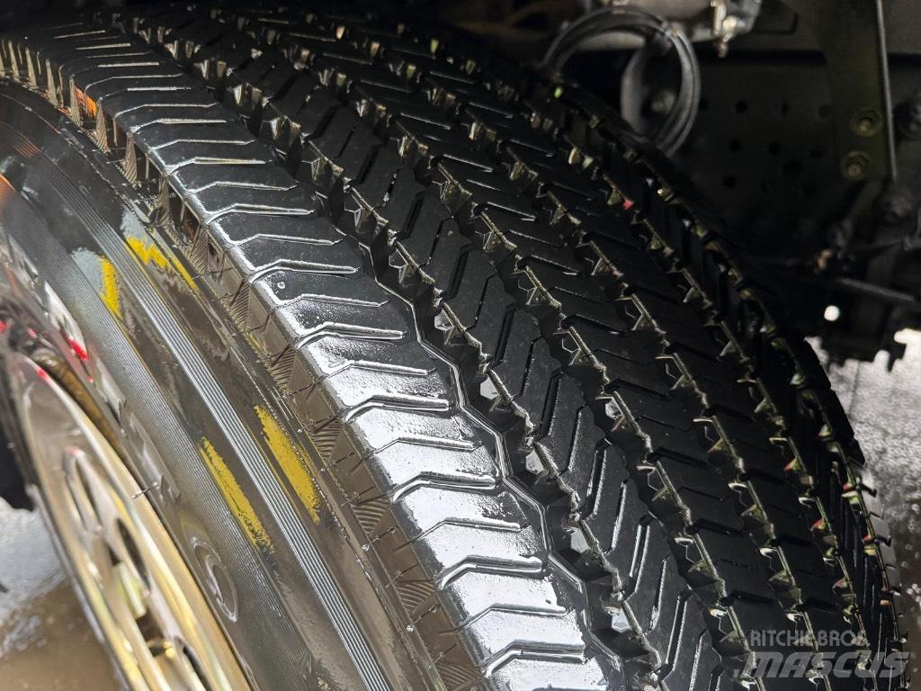 Mercedes-Benz Actros Тягачі