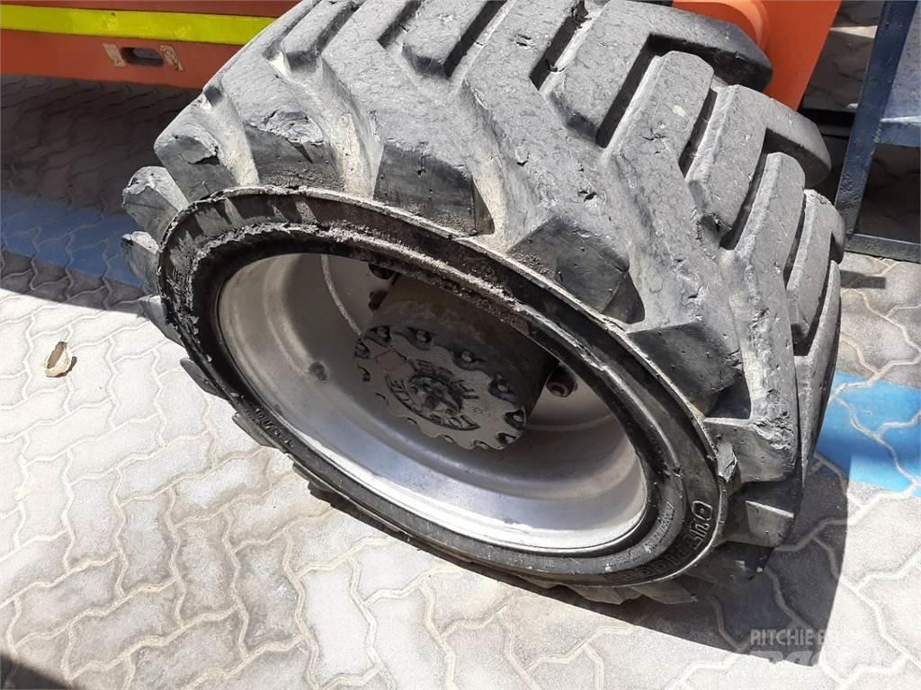 JLG 800AJ Колінчаті підйомники