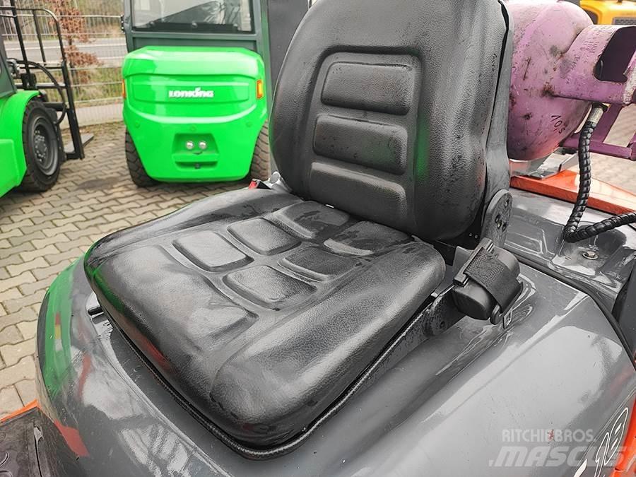 Toyota 42-7FGF18 Газові навантажувачі