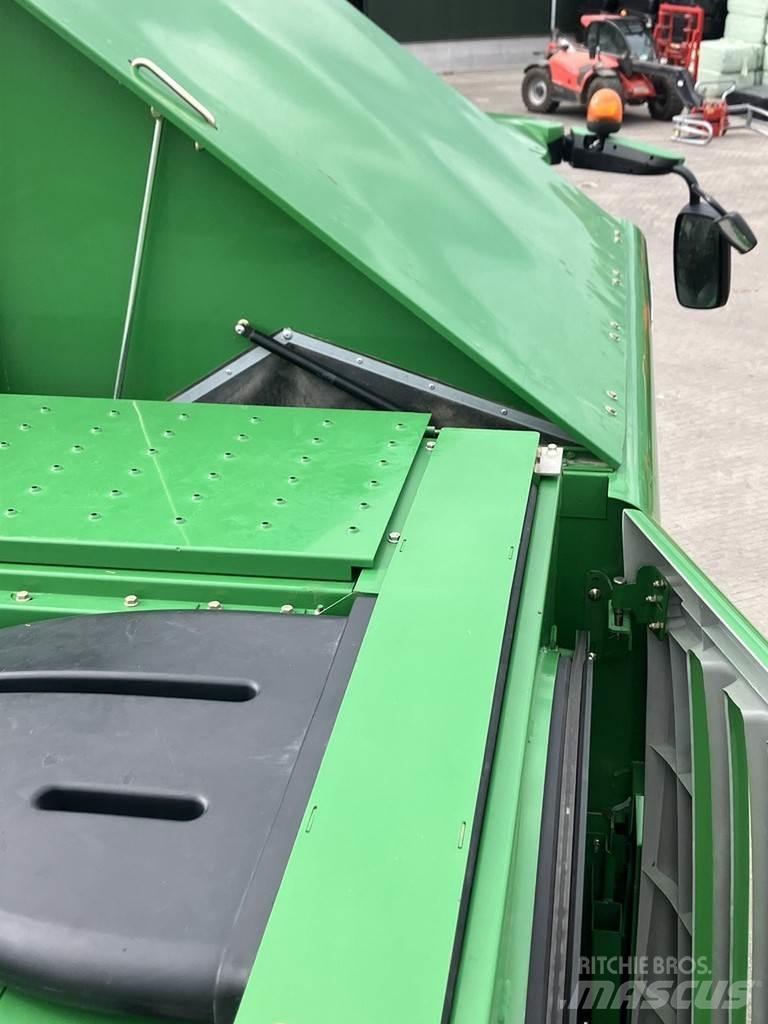John Deere T550 Зернозбиральні комбайни