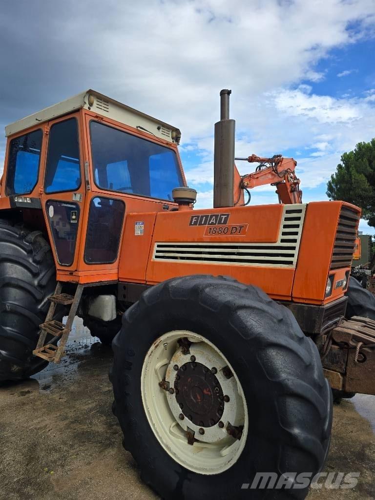 Fiatagri 1880 DT Трактори