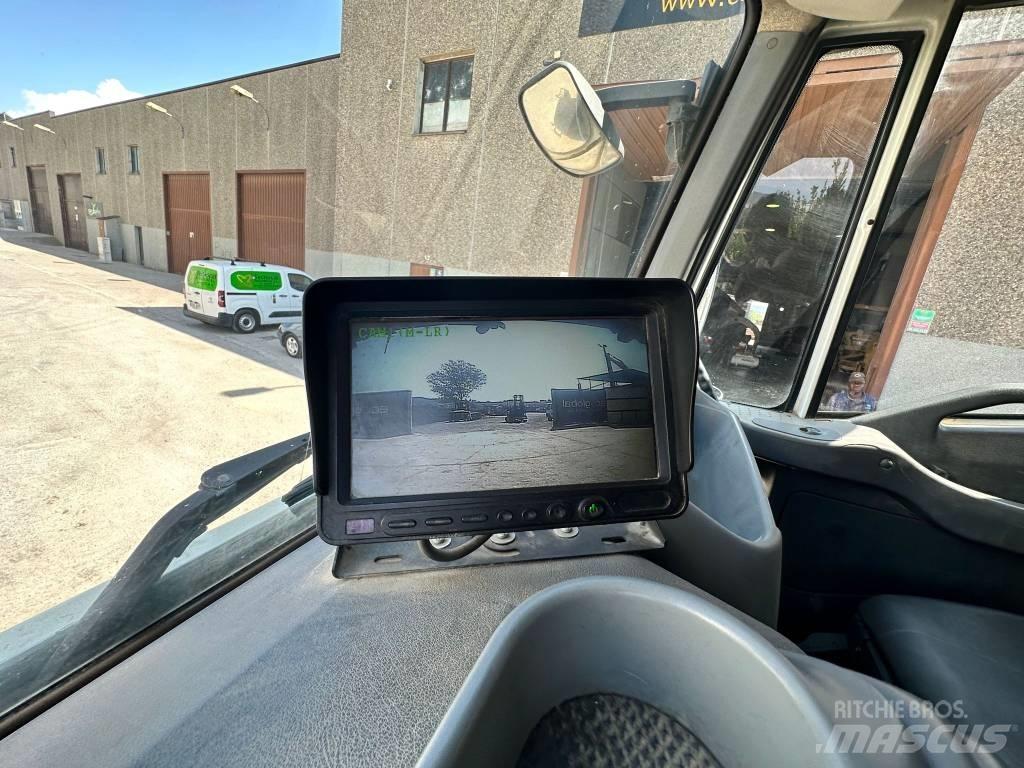 Iveco Trakker 410 Самоскиди