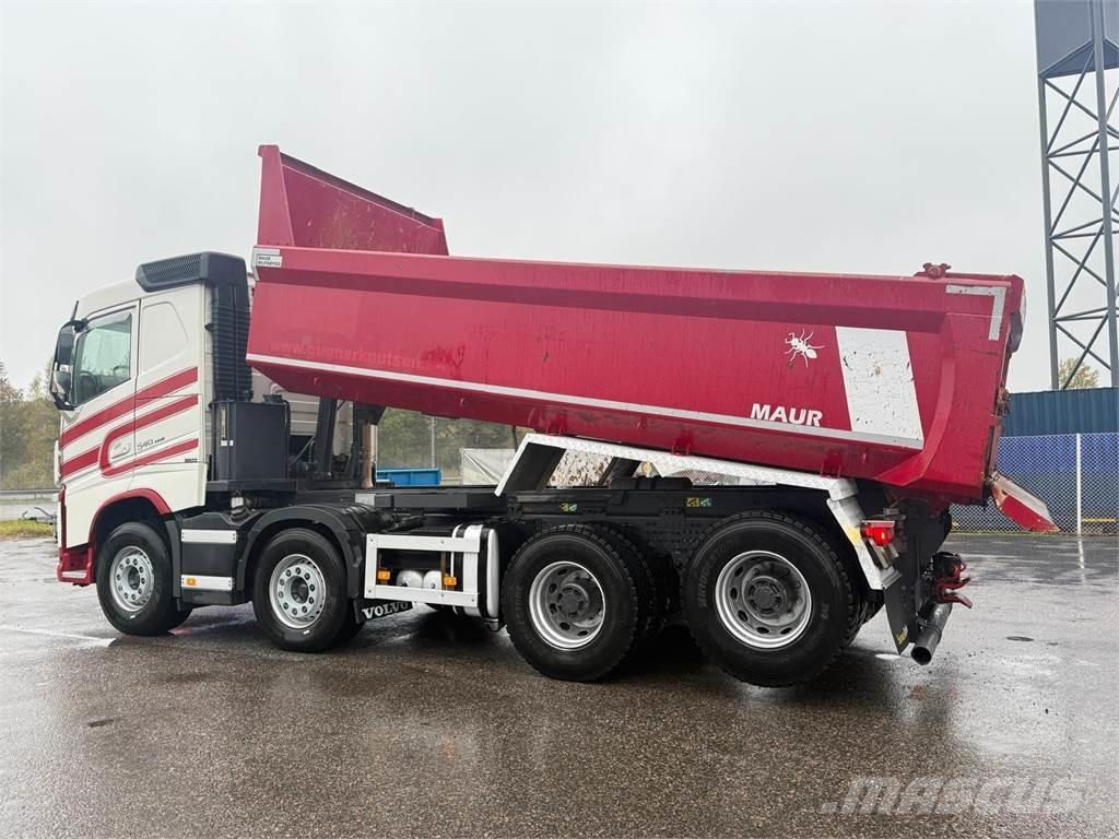 Volvo FH540 8x4 Самоскиди