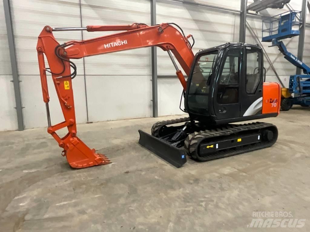 Hitachi ZX 70 Середні екскаватори 7т. - 12т.
