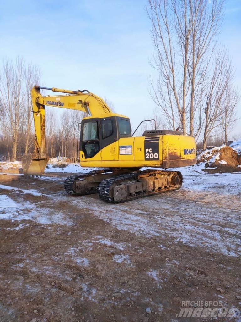 Komatsu pc200-7 Гусеничні екскаватори