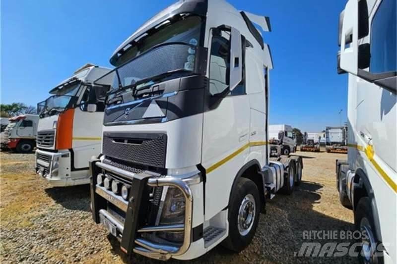 Volvo FH Вантажівки / спеціальні