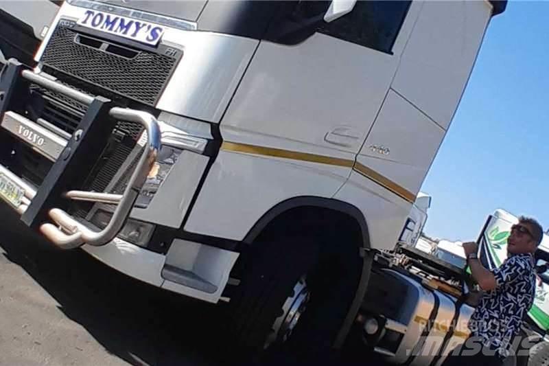 Volvo FH440 Вантажівки / спеціальні