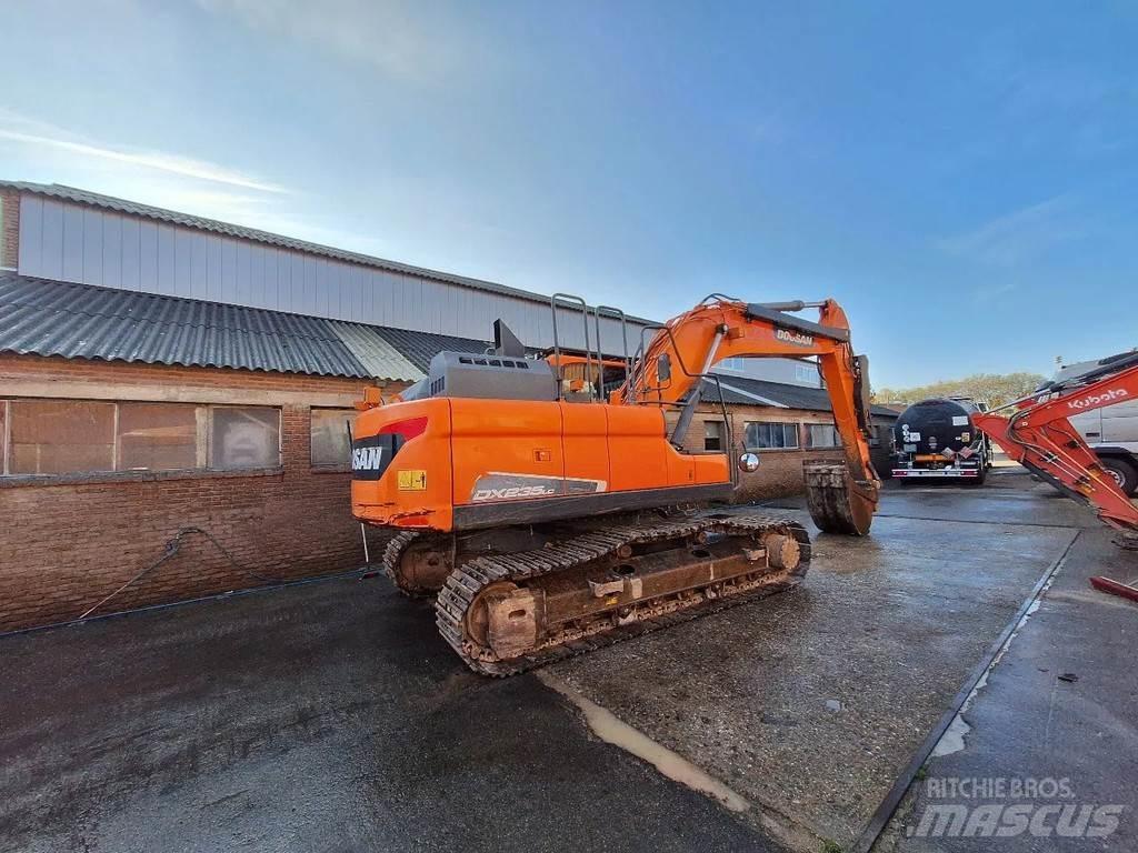 Doosan DX235lc Гусеничні екскаватори