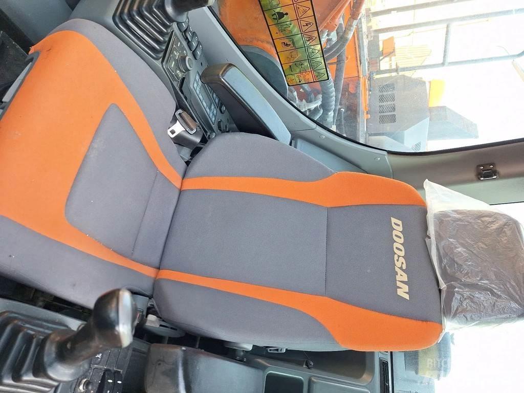 Doosan DX235lc Гусеничні екскаватори