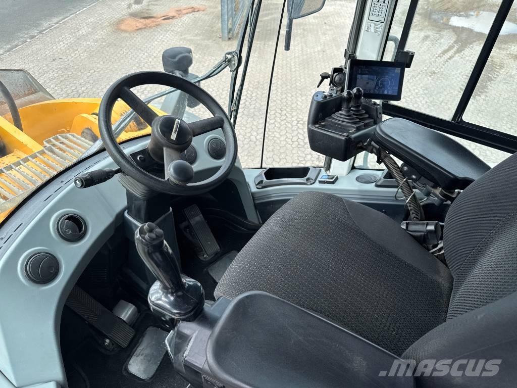 Liebherr L586 Фронтальні навантажувачі