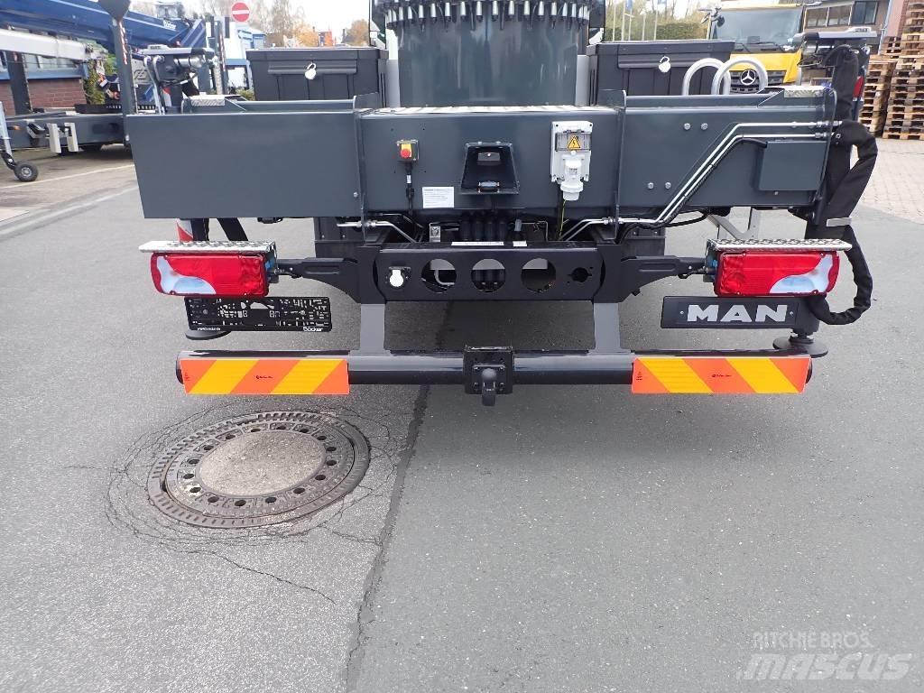 Böcker AK 37 автокрани всюдиходи
