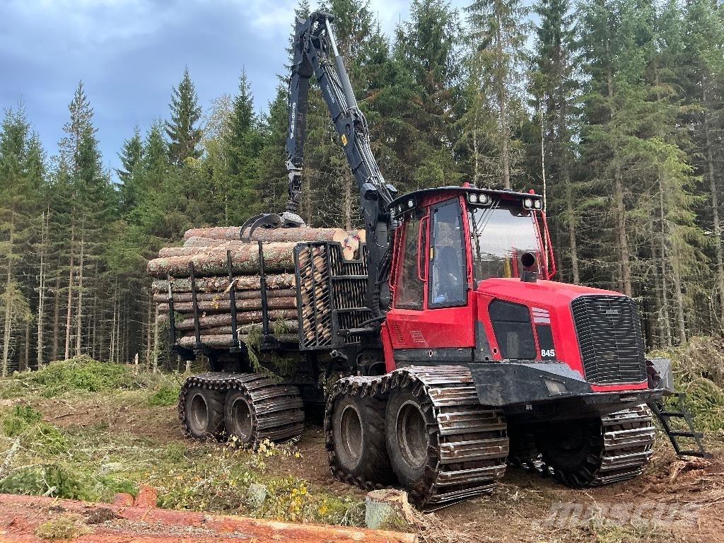 Komatsu 845 Форвардери
