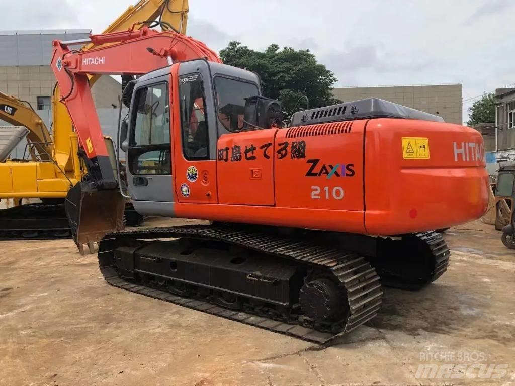 Hitachi ZX 210 Гусеничні екскаватори