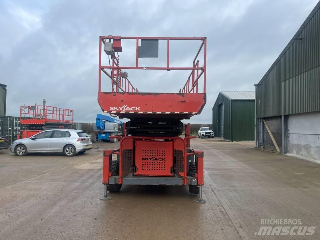 SkyJack SJ 9250 RT Підйомники-ножиці
